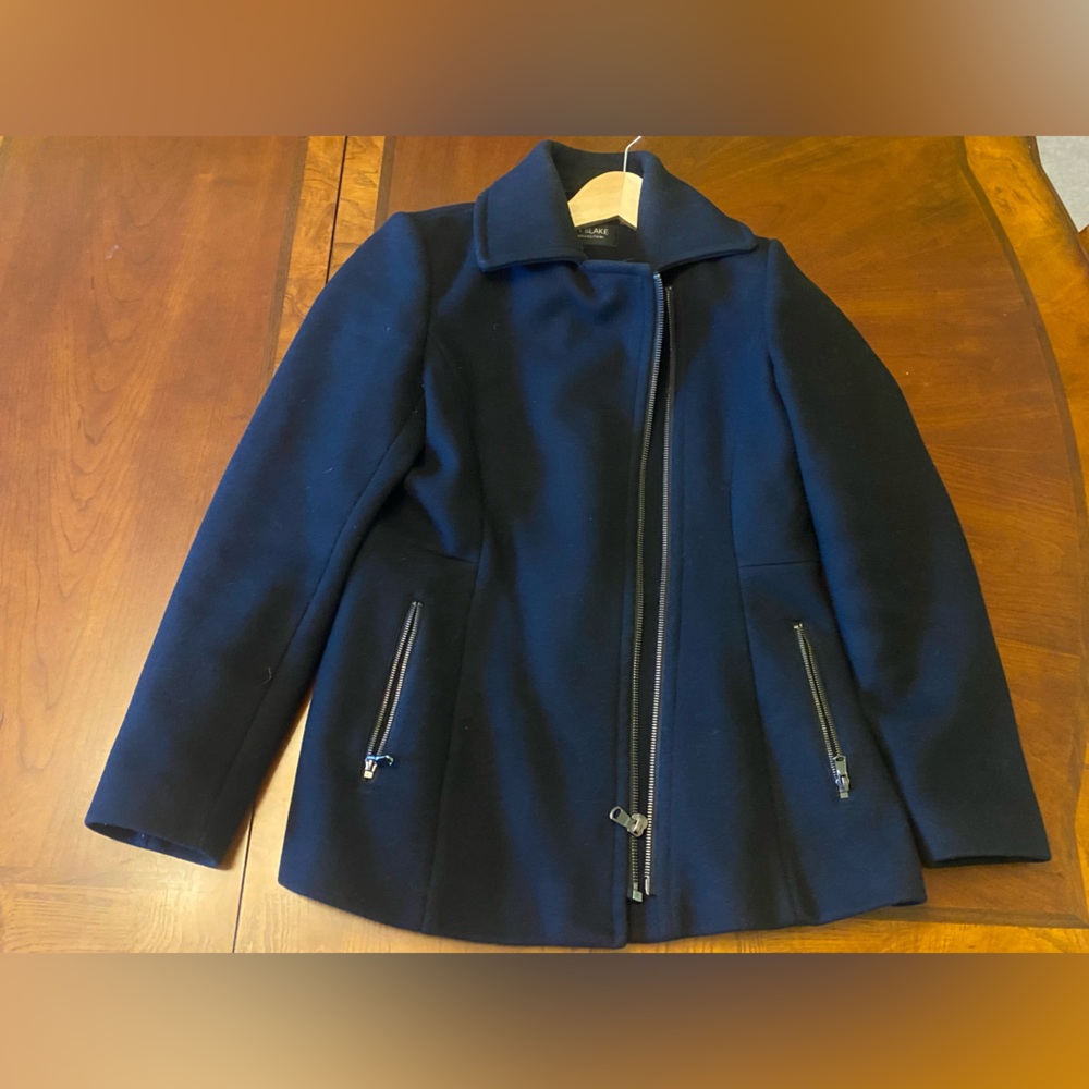Kristin Blake’s Black Zip-Up wool Jacket